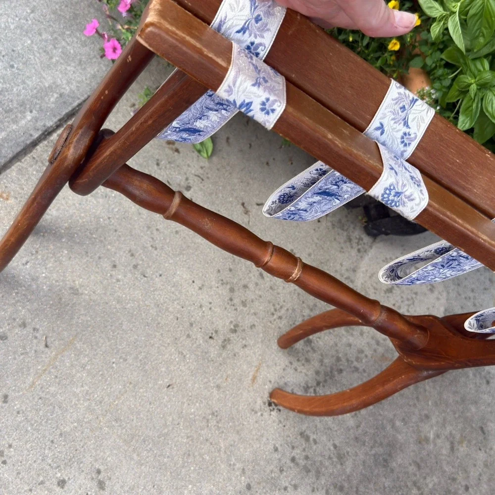 Vintage Scheibe Folding Luggage Rack Blue White Tapestry Quilt Stand Regency